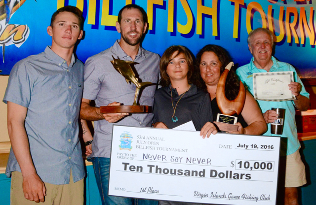 From left, the team aboard Top Boat, Never Say Never, Travis Morrison, Ken Hinsly, Top Angler Zac Murck, Melissa Murck and Capt. Eddie Herbert, display their awards. (Dean Barnes photo)