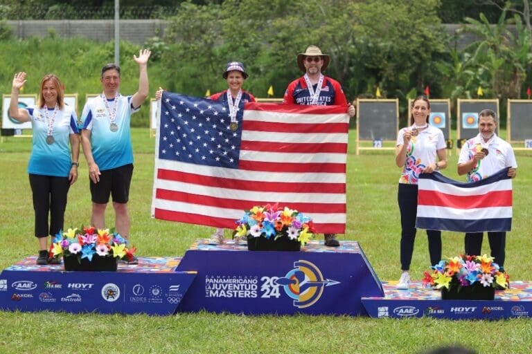 Muntyan and Arnold Win Silver Medal at Pan American Championships