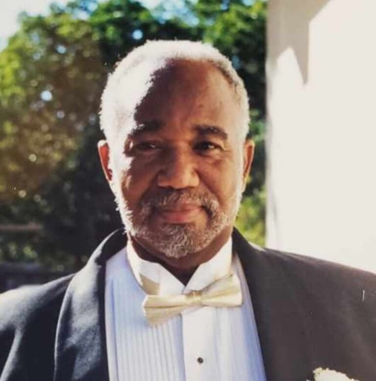 Kenneth Francis Sr. Dies