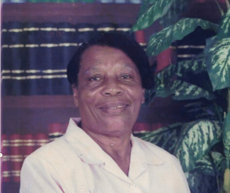 Glennor Lee Smith Dies at 82